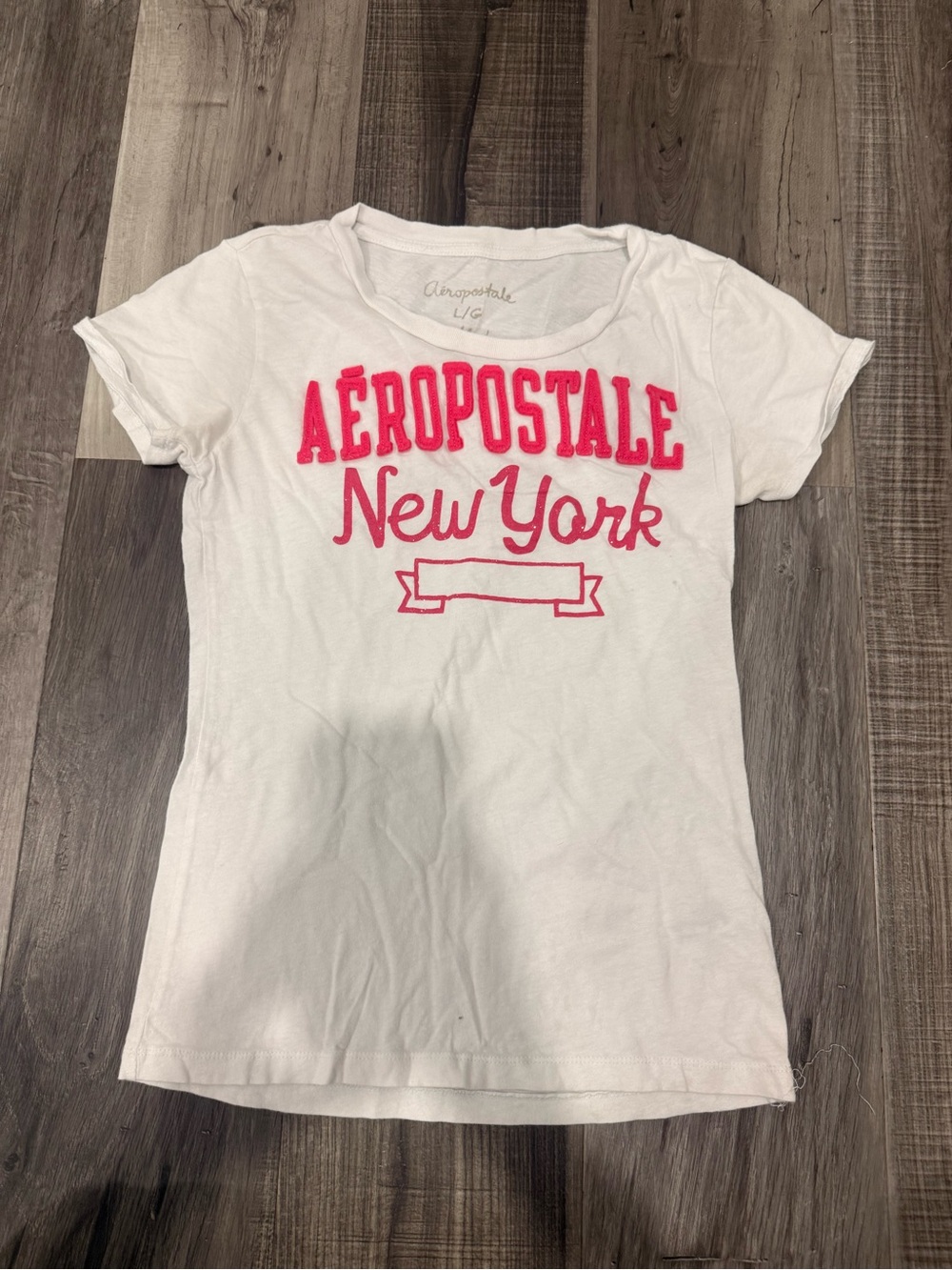 Aeropostale White Tee with Hot Pink 'New York' Graphic - Kids